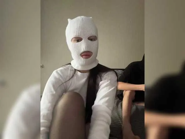 Youlalia – webcam model profile photo Image 18