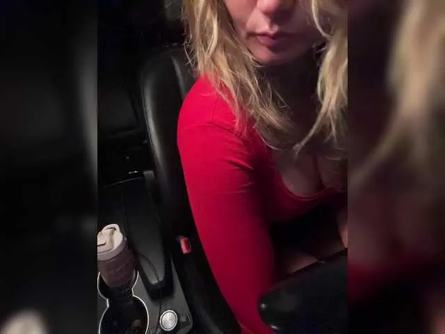 hina_porn – webcam model profile photo Image 12