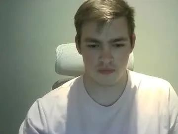 YoungSquad – webcam model profile photo Image 8