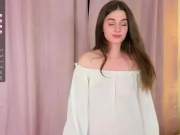 millemimi – webcam model profile photo Image 5