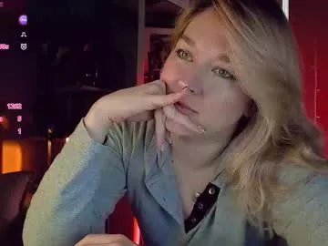 millemimi – webcam model profile photo Image 16