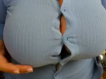 faplex – webcam model profile photo Image 12