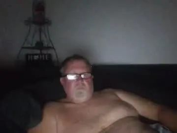 minusvibe – webcam model profile photo Image 10