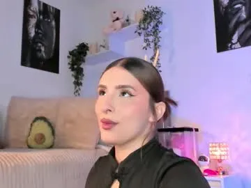 meganlk – webcam model profile photo Image 12