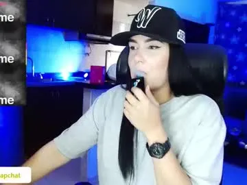 lola_bunny68 – webcam model profile photo Image 2