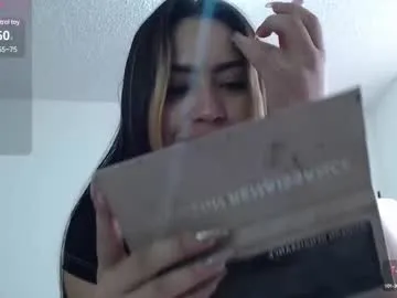 alana15 – webcam model profile photo Image 7