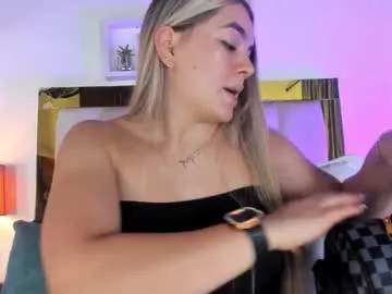 leila_petitee – webcam model profile photo Image 15