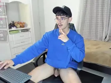 EvieEvans – webcam model profile photo Image 3