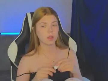 purepleasure25 – webcam model profile photo Image 4