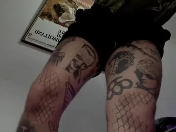 sunsets – webcam model profile photo Image 6