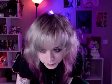 lucy_boobss – webcam model profile photo Image 2