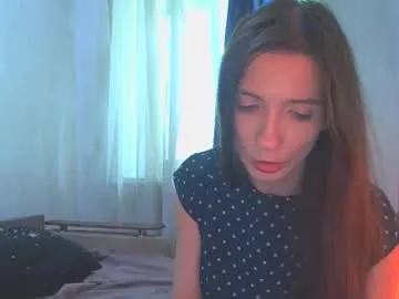 TOP_po – webcam model profile photo Image 8