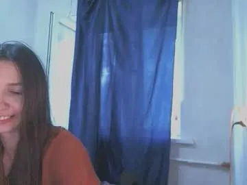 TOP_po – webcam model profile photo Image 9