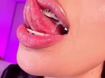 _megan_akbar Image 8