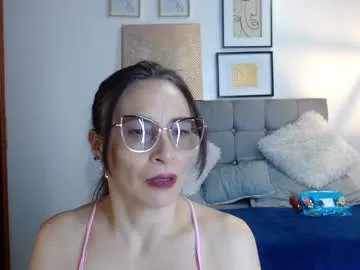 sophieerain – webcam model profile photo Image 6