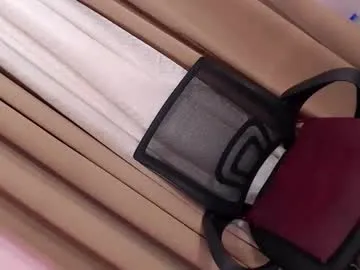 StarKristy – webcam model profile photo Image 17