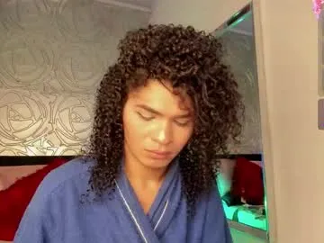 ysabell_viveris – webcam model profile photo Image 13