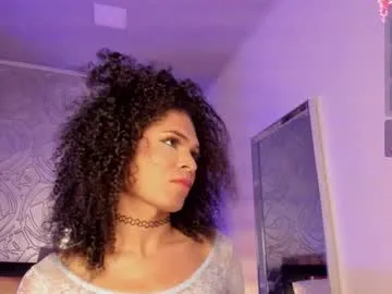 ysabell_viveris – webcam model profile photo Image 16