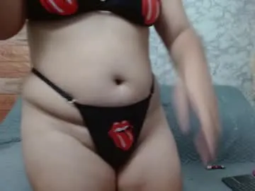 roouse – webcam model profile photo Image 9