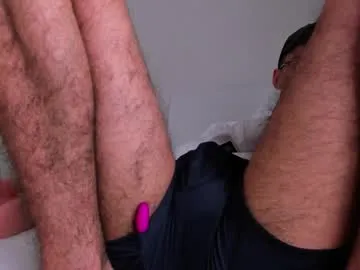 YU-KI00 – webcam model profile photo Image 16