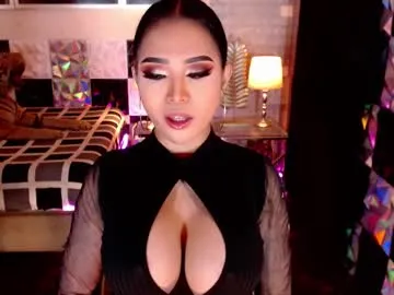 Sun-Moon – webcam model profile photo Image 11