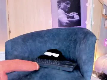 milly_shy – webcam model profile photo Image 6