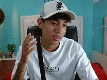 queeneliaa_ – webcam model profile photo Image 11