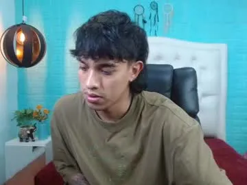 queeneliaa_ – webcam model profile photo Image 18