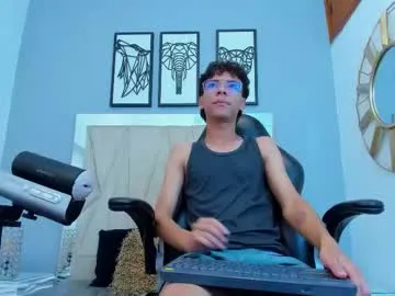 primarch777 – webcam model profile photo Image 4