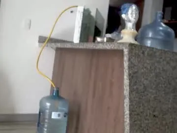 purepleasure25 – webcam model profile photo Image 15