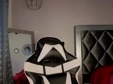 Yumadeath – webcam model profile photo Image 13