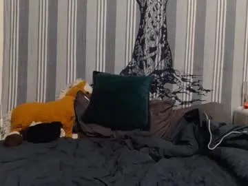 HopeHeaven – webcam model profile photo Image 7