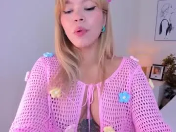 adria_ross Image 4