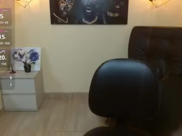 MAIMAI-club – webcam model profile photo Image 11