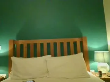 octavarium211 – webcam model profile photo Image 8