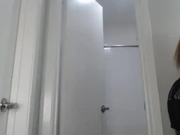 alicegreyyy – webcam model profile photo Image 2