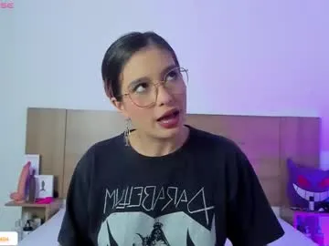 millemimi – webcam model profile photo Image 5