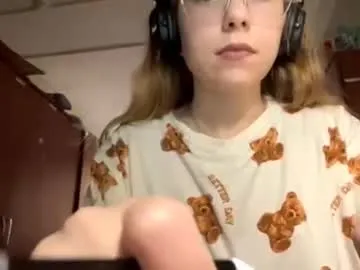 Blonde_sexy21 – webcam model profile photo Image 2