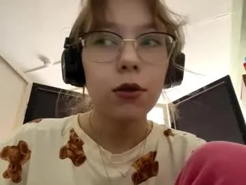 Blonde_sexy21 – webcam model profile photo Image 9