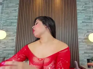 Linnea – webcam model profile photo Image 11