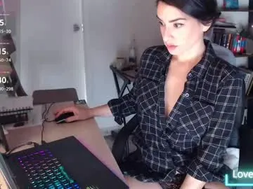 HopeHeaven – webcam model profile photo Image 14