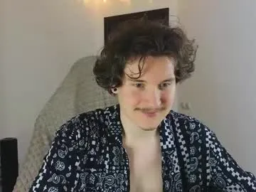 wolfan_sky – webcam model profile photo Image 10