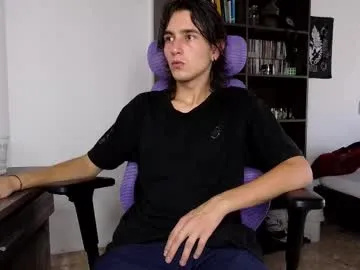 skyisland777 – webcam model profile photo Image 13