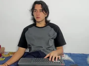 skyisland777 – webcam model profile photo Image 4