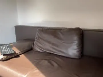 Girl-Pleasure – webcam model profile photo Image 7