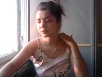 alana15 – webcam model profile photo Image 4