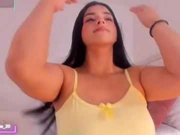 scarlethroa – webcam model profile photo Image 2