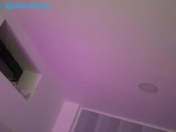 StarKristy – webcam model profile photo Image 8