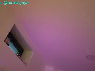 StarKristy – webcam model profile photo Image 9