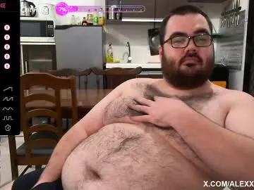 curlytwinkboy – webcam model profile photo Image 8